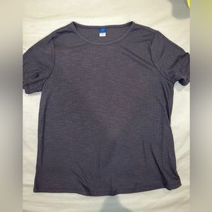 Old Navy blue tee